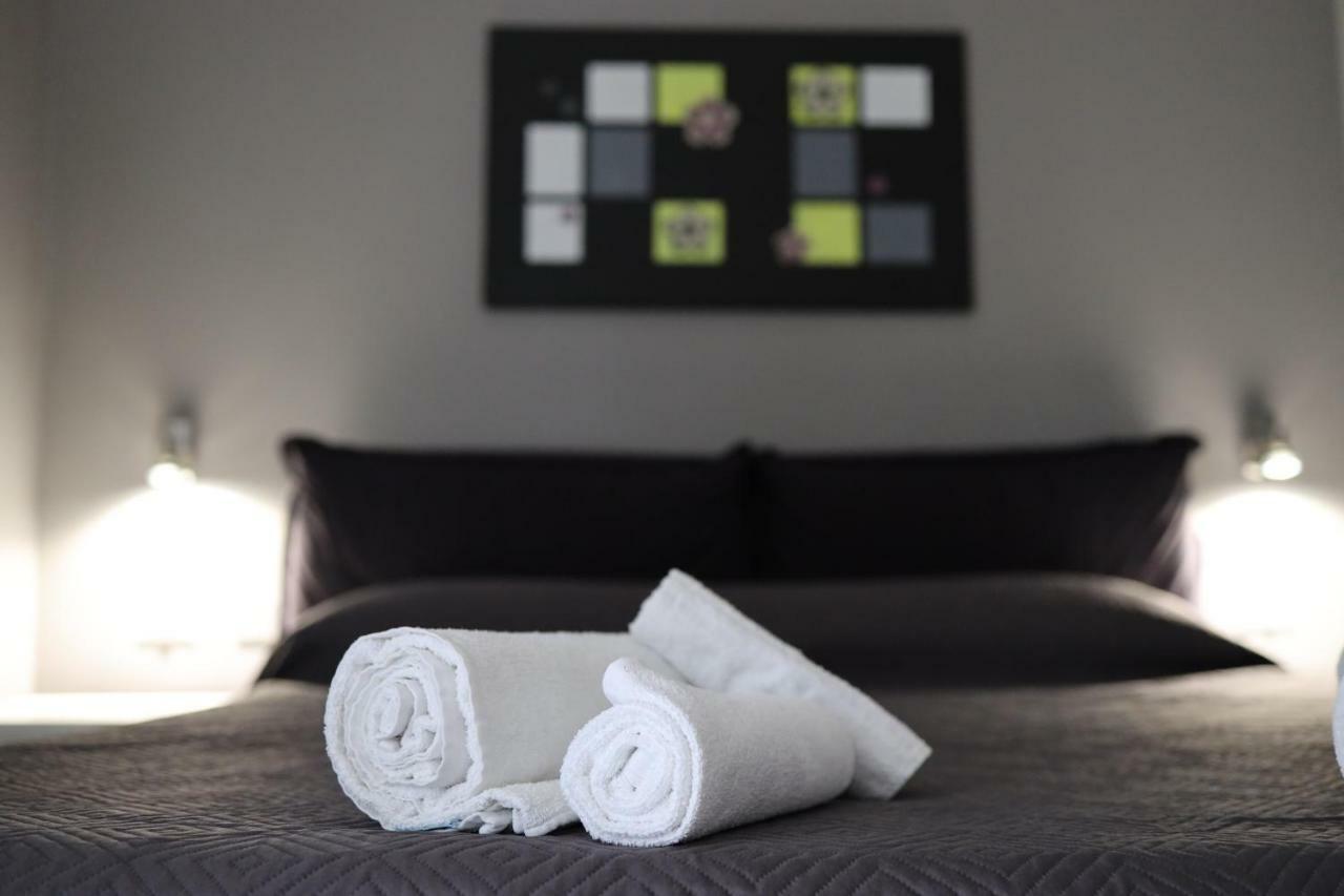 Cavour37 Rooms Палермо Екстериор снимка