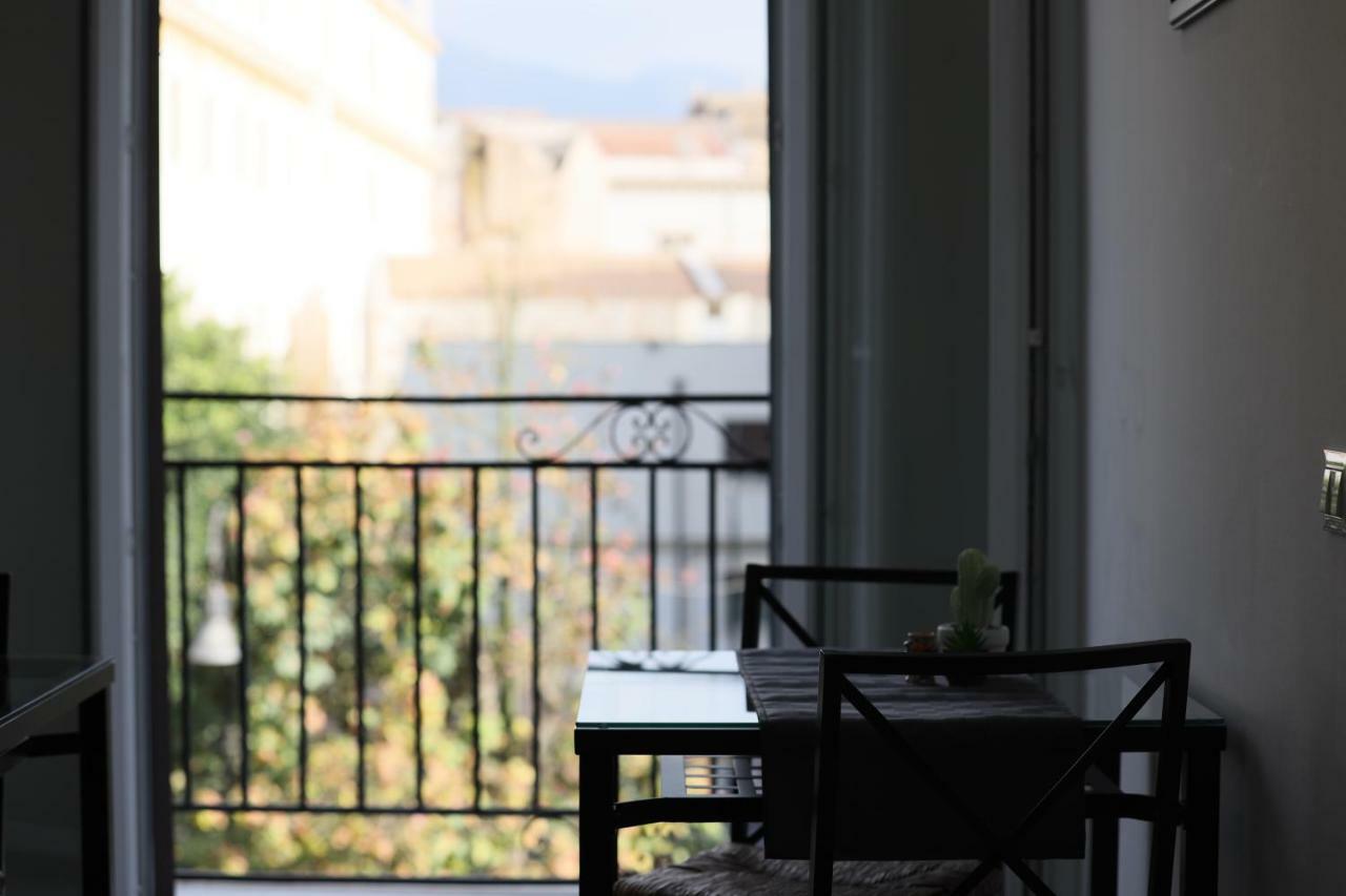 Cavour37 Rooms Палермо Екстериор снимка
