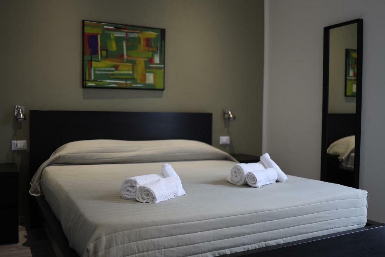 Cavour37 Rooms Палермо Екстериор снимка
